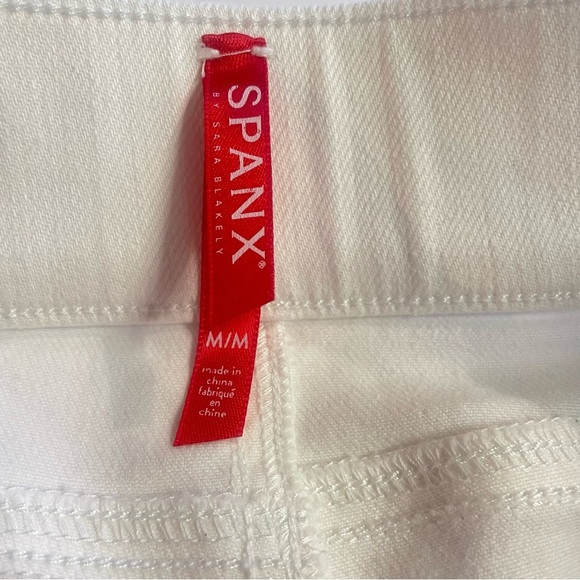 Spanx Women's Distressed White Skinny Ankle Jeans Raw Hem Size Medium - Picture 12 of 12